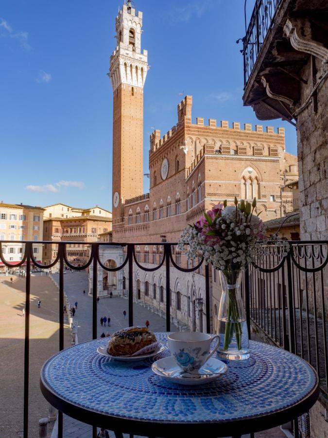 Residenza D'Epoca " Il Campo" By Francigenaapartments Siena Luaran gambar
