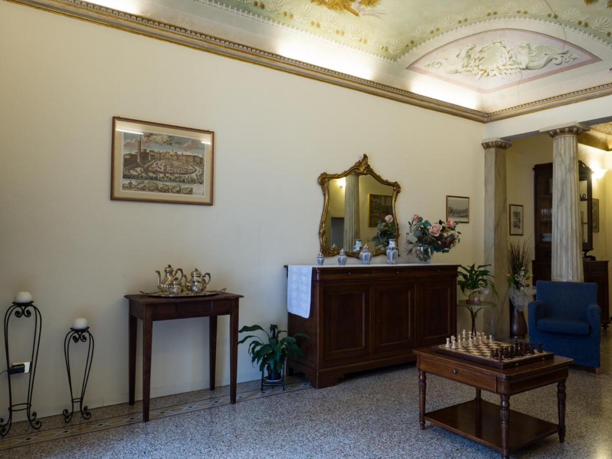 Residenza D'Epoca " Il Campo" By Francigenaapartments Siena Luaran gambar