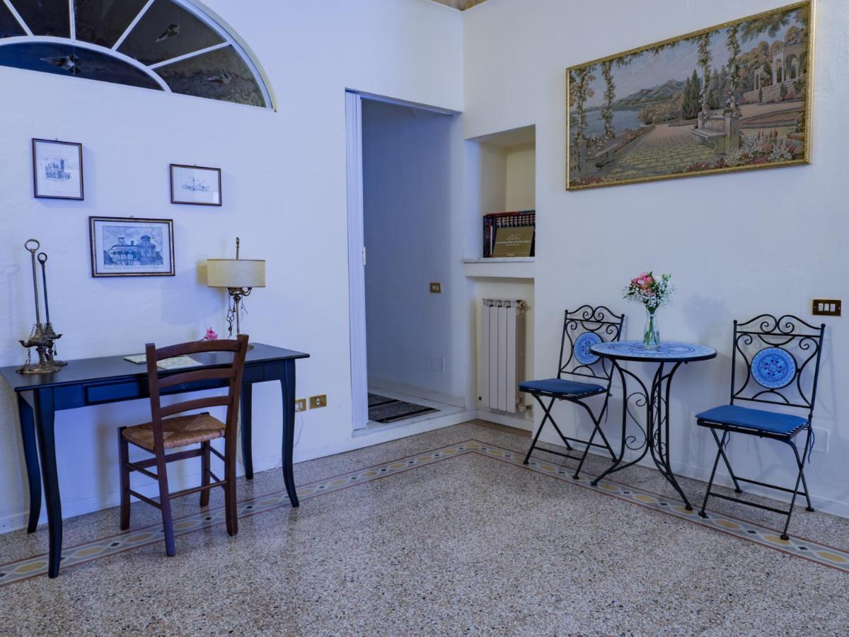 Residenza D'Epoca " Il Campo" By Francigenaapartments Siena Luaran gambar